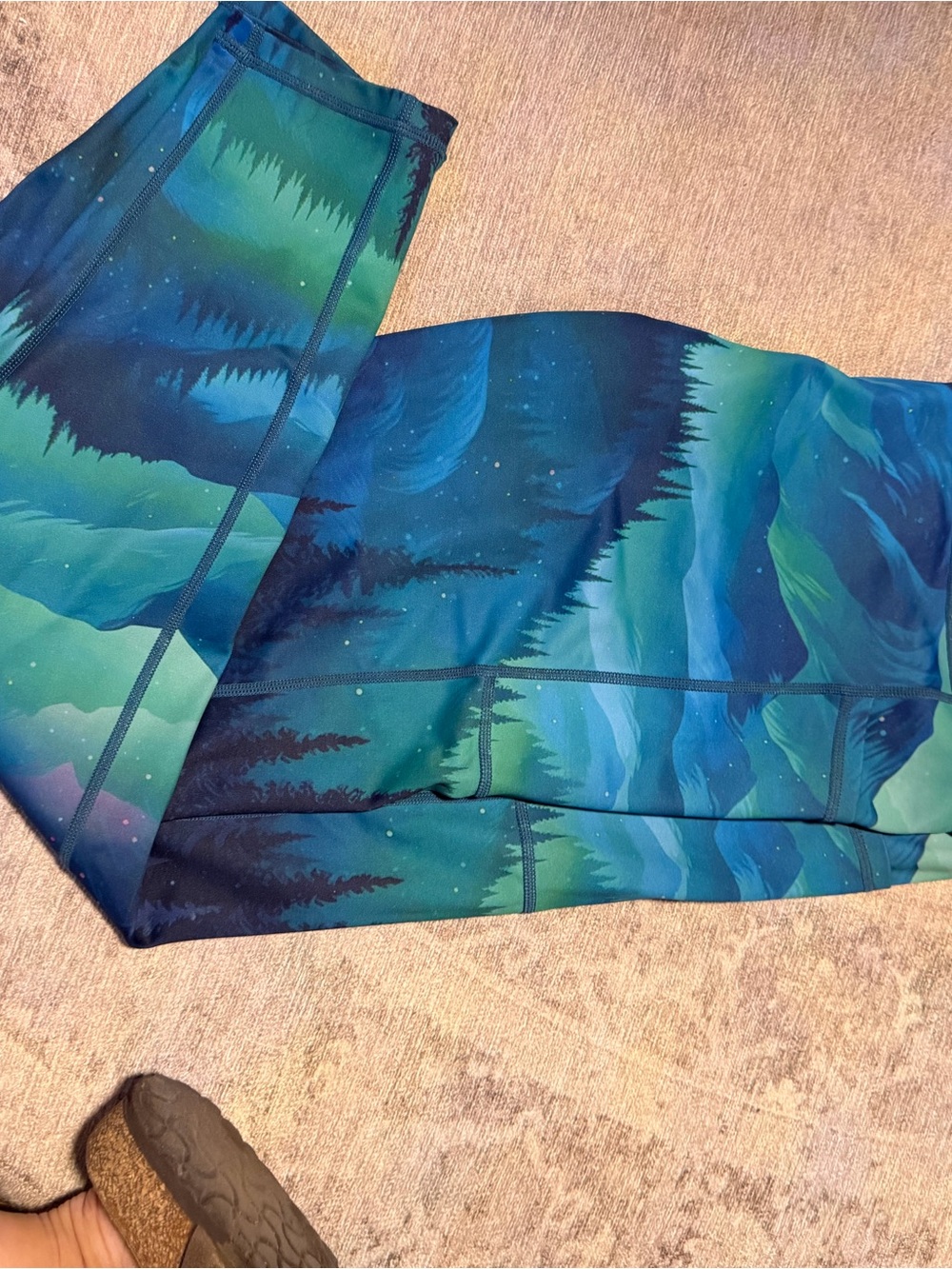 CVG Aurora Forest Print Leggings - Blue Green Ombre